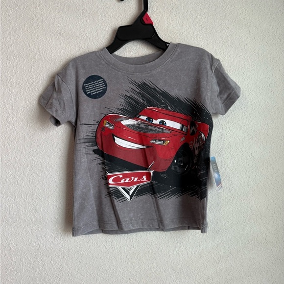 Disney Cars Gray T-Shirt with Red Car Graphic size 2T-NWT - Picture 1 of 3